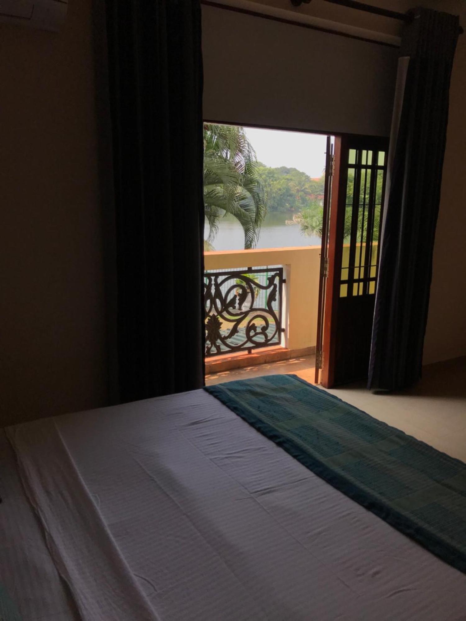 Amani Lake Resort Panadura Bagian luar foto