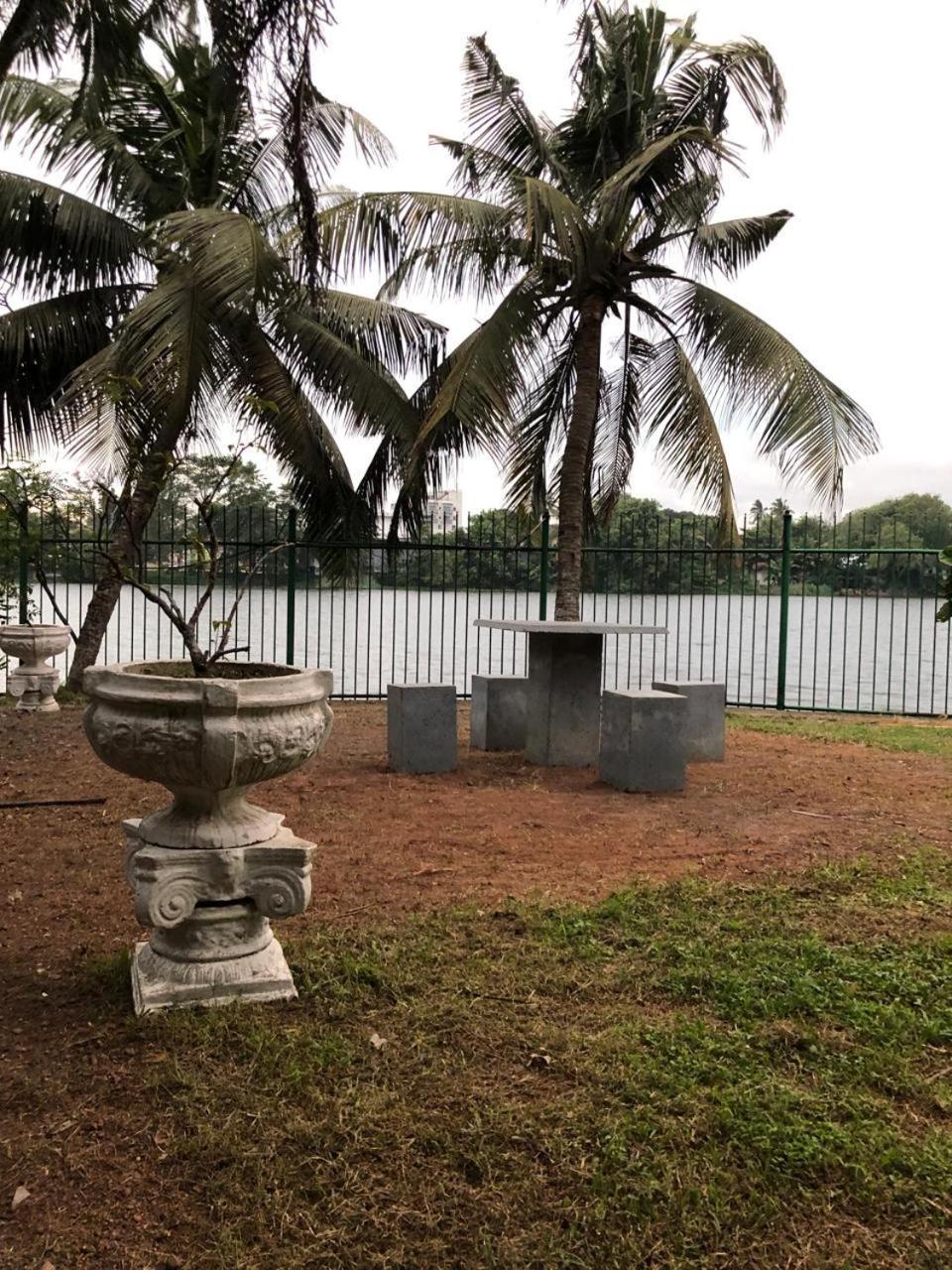 Amani Lake Resort Panadura Bagian luar foto